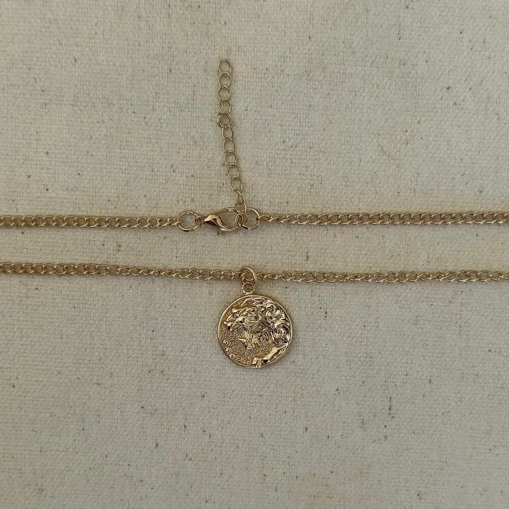 Y2k 2000s vintage retro gold
